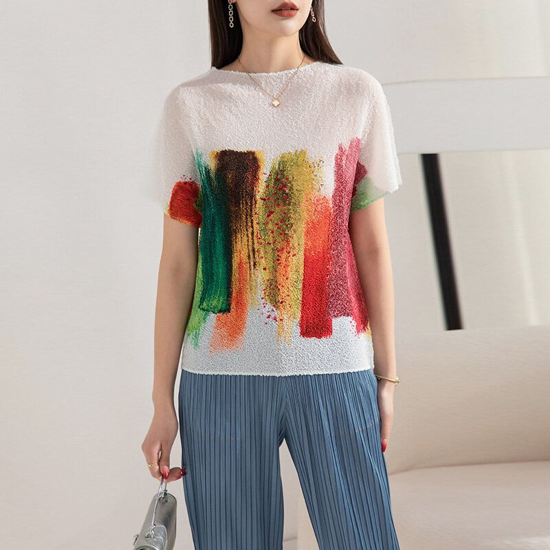 Women's New Embroidered Loose Print Short-sleeved Pleated T-shirt