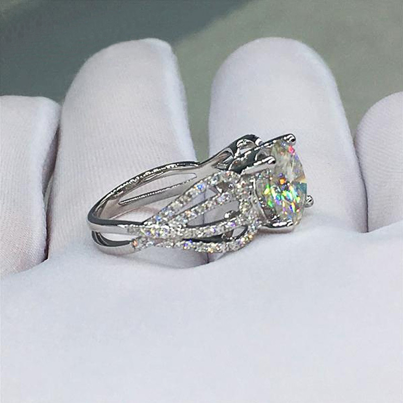 Classic Four Claw Luxury Group Diamond Ring Female Full Diamond Zircon Proposal Wedding Ring