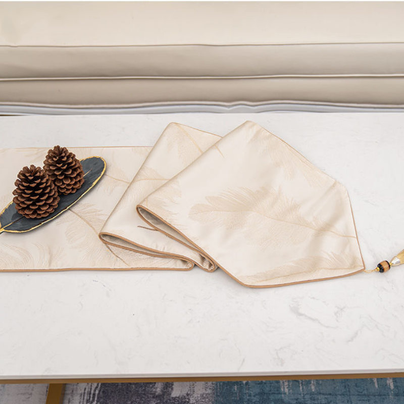 Luxury Feather Jacquard High Precision Cloth Table Runner Wedding  Party Tablecloth For Coffee/Tea Table Christmas Decoration Elegant Table Runner TV Cabinet Cover