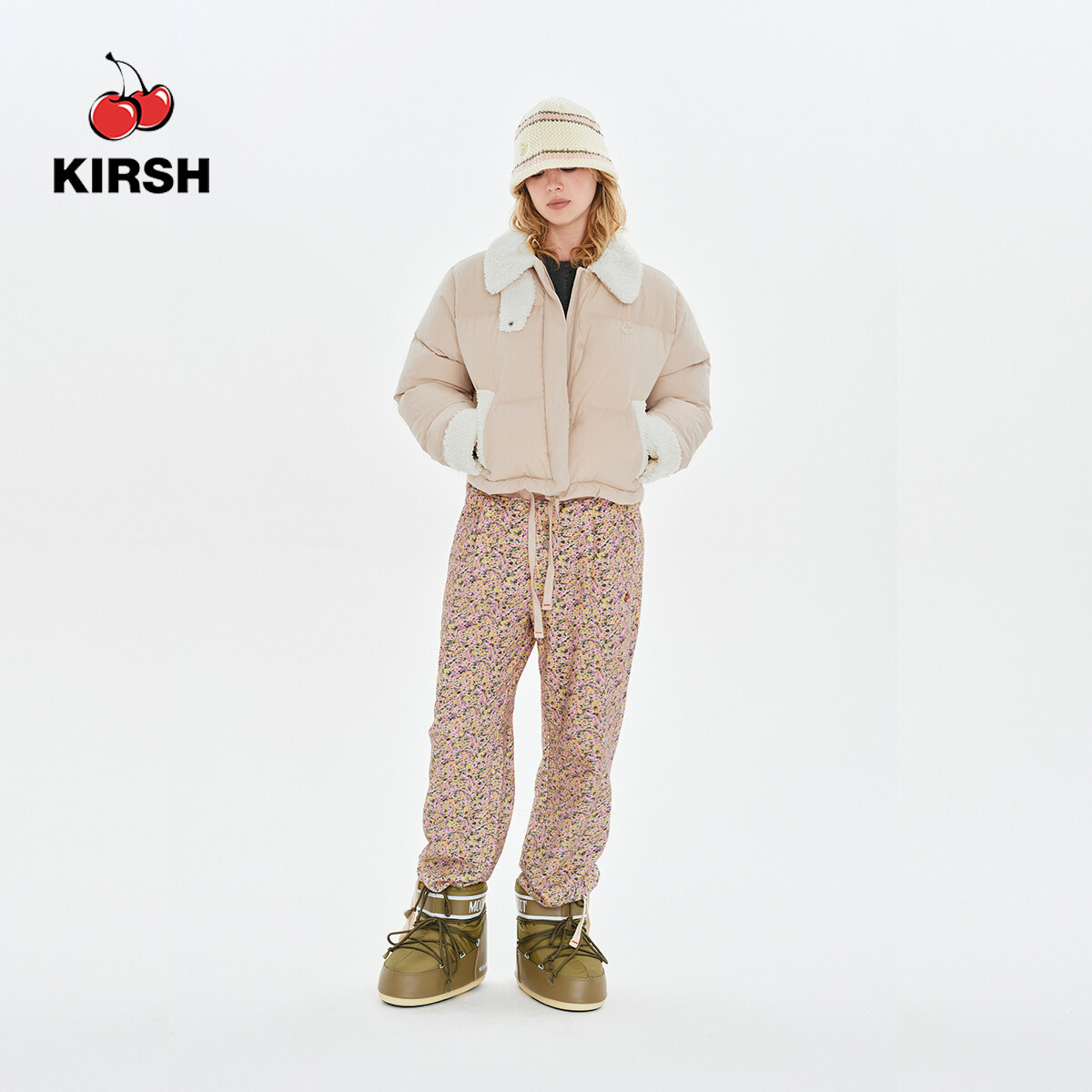 ★24-25FW新作★KIRSH★CHERRY REVERSIBLE SHORT DOWN JUMPER Kirsh Cherry Reversible Short Down Jumper | Wonyoung Winter