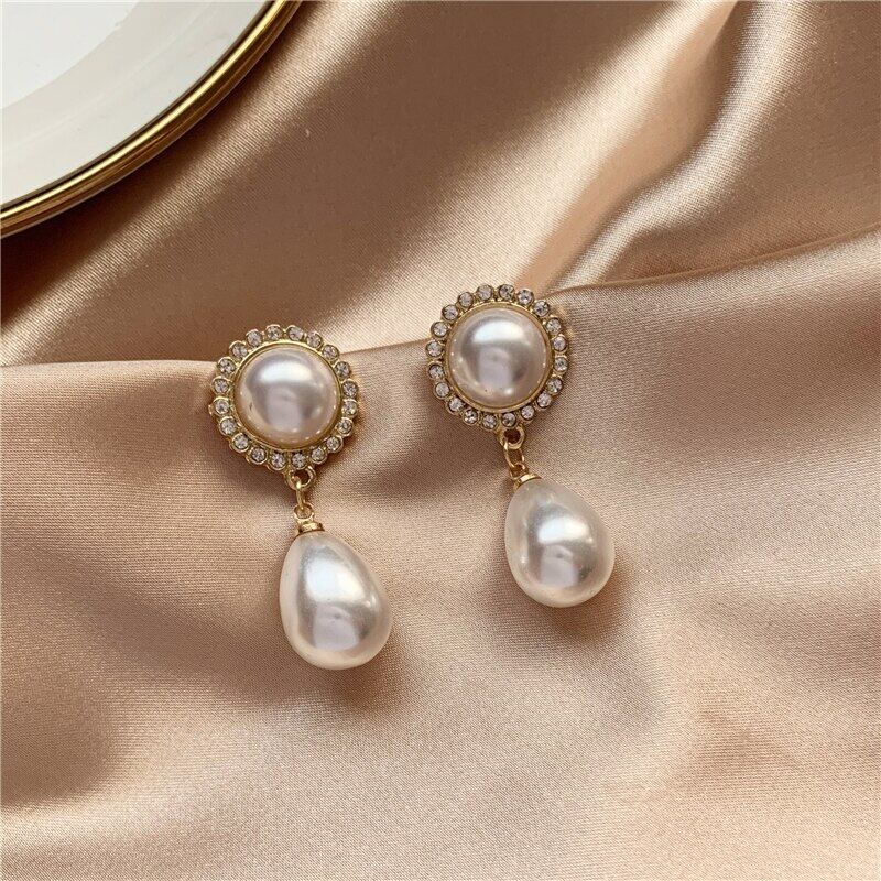 Elegant วรรณกรรม Retro Baroque เลียนแบบต่างหูมุก Non เจาะอารมณ์เกาหลีง่าย Rhinestones หนีบหูต่างหู