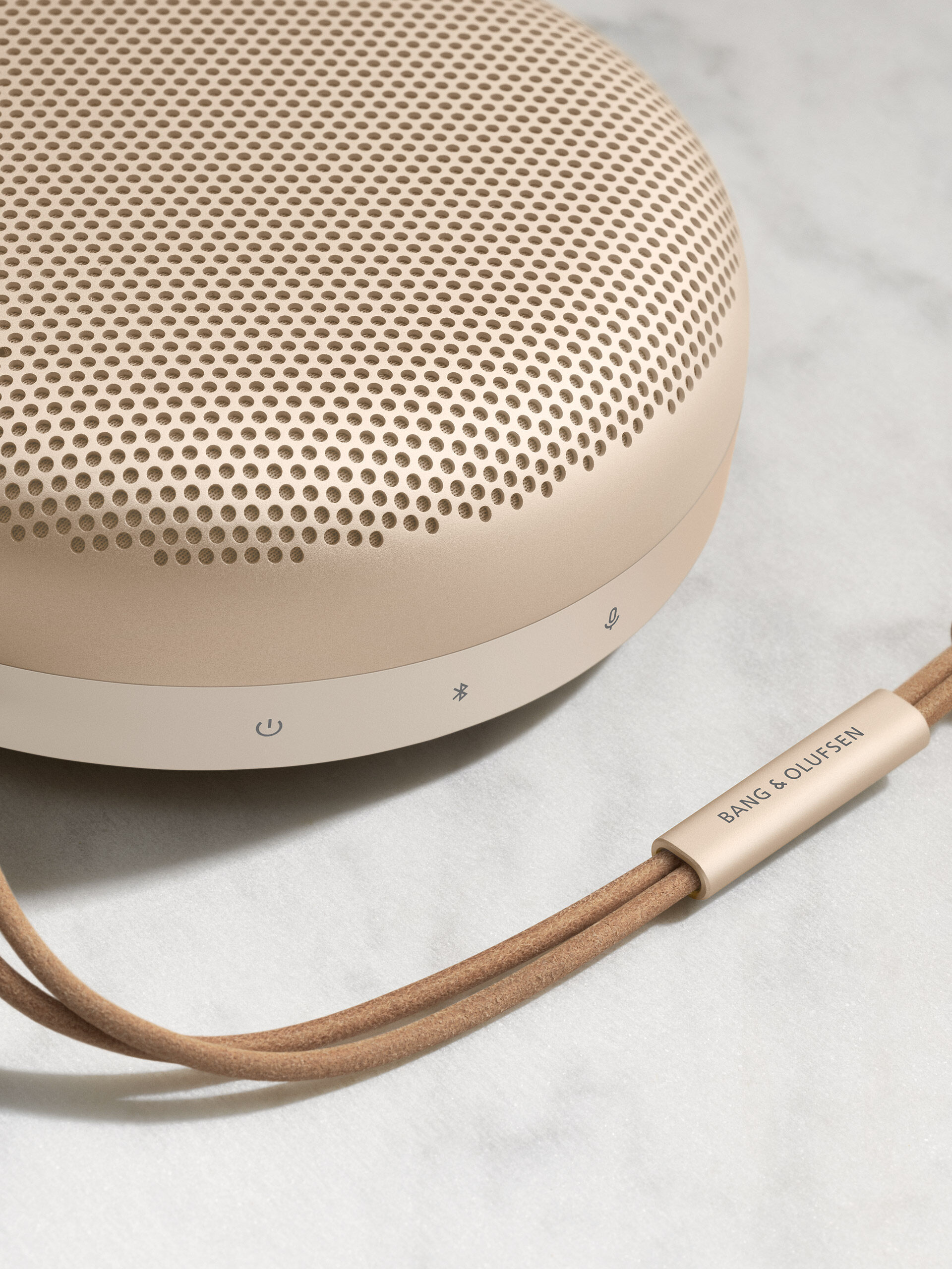 beoplay a1 sand stone