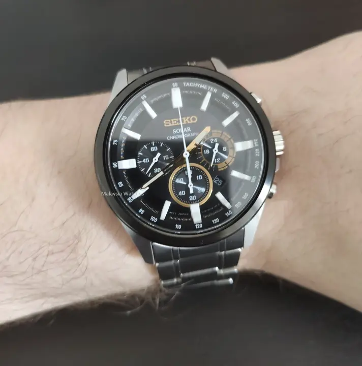 seiko solar chronograph black