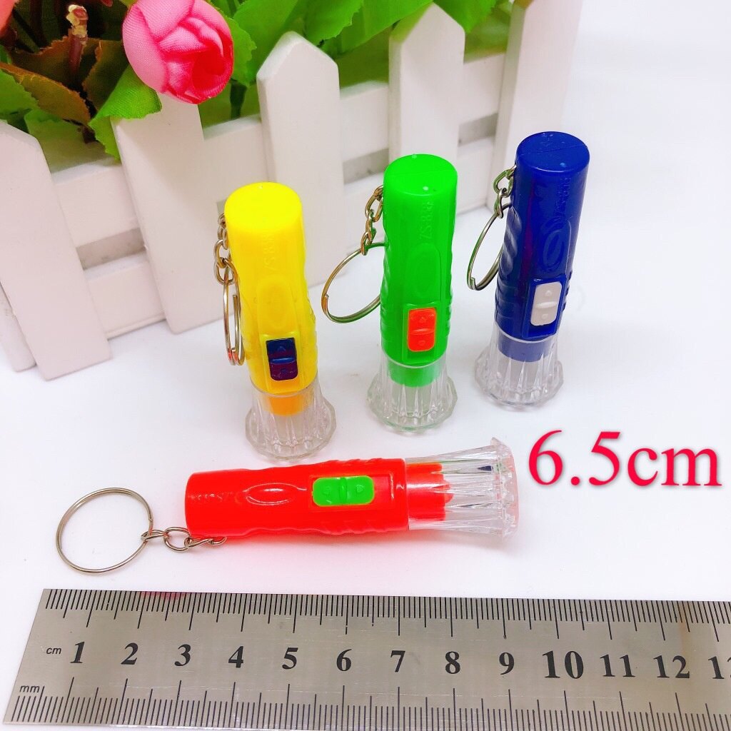 Mini Diamond LED Flashlight with Keychain Plastic cute torch emergency lamp random color delivery