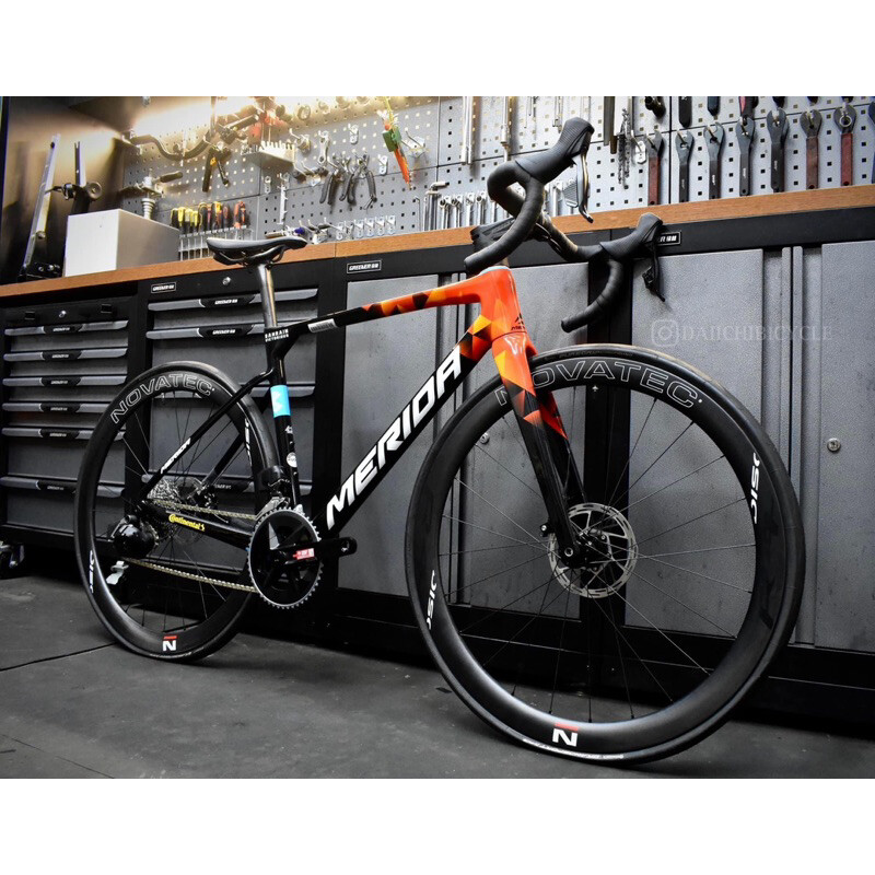 105di2【R7170】12速merida SCULTURA team e