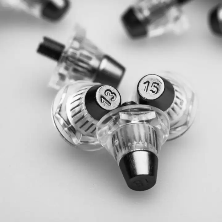 nike screw on studs