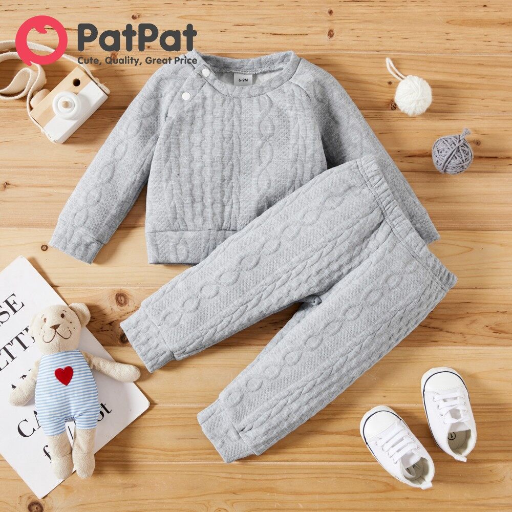 PatPat 2pcs Baby Girl Solid Long-sleeve Imitation Knitting Set