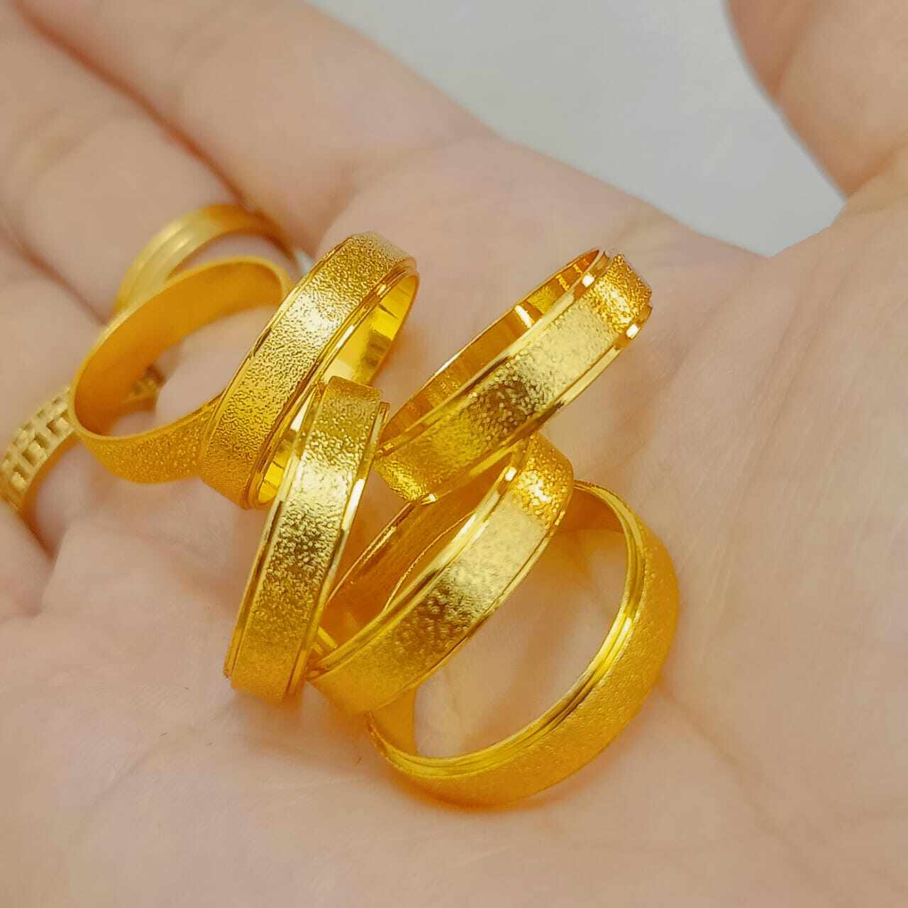 Uzunlamasına emas, balki kondalang bolgan qin bormi?