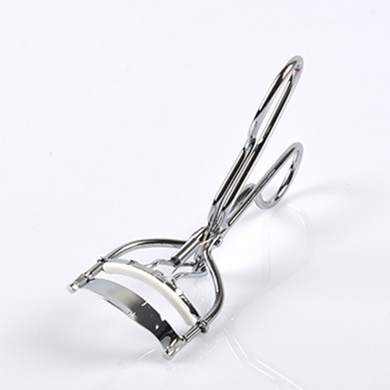 Silver-white Metal Eyelash Curler, Chrome Plated with Spring Eyelash Curler, Practical Beauty Tool