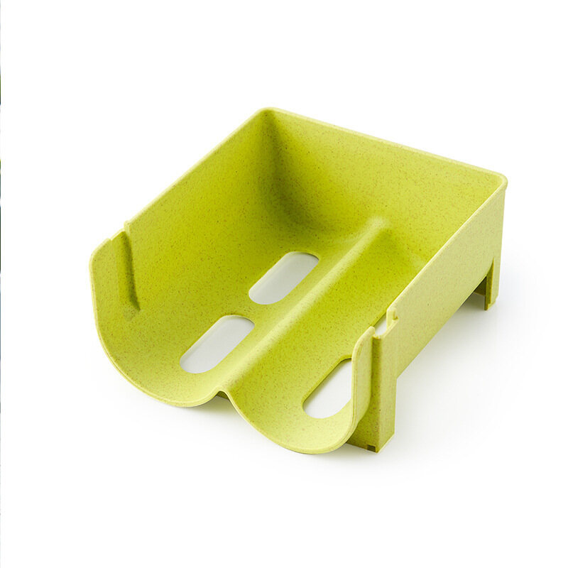 Refrigerator tissue box, PET box, can frame Beverage collection layer, rolling layer, coke bottle, soda water tank, tissue refrigerator. There is a shelf hanging on the shelf. Put it in the refrigerator and on the shelf. Storage box in the kitchen