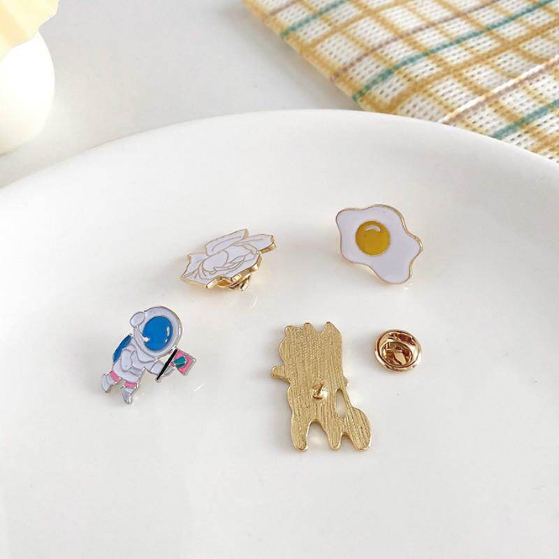 Metallic Cute Cartoon Style Brooch