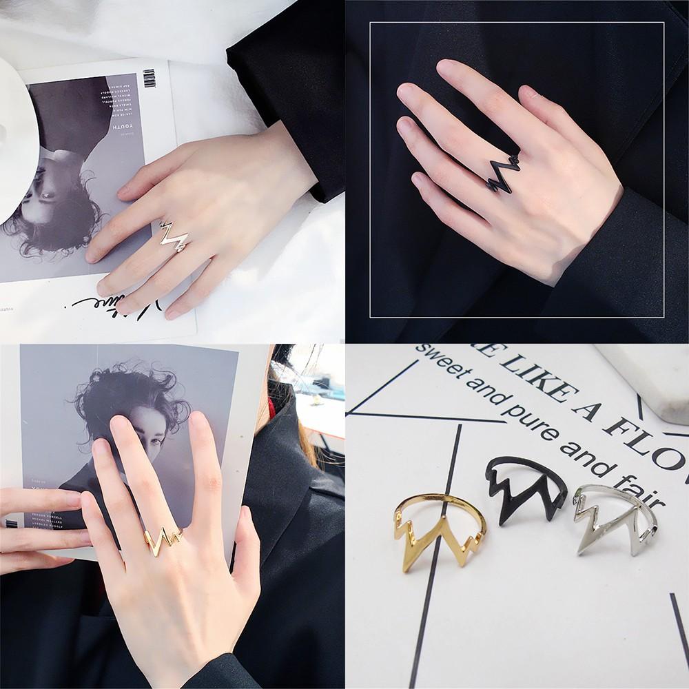Korean Version of The Simple Curved Lightning Ring