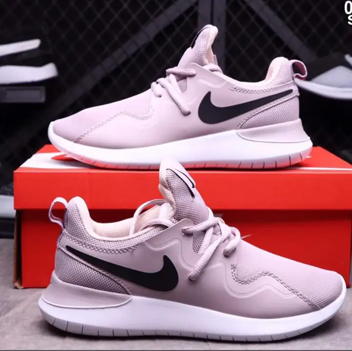 nike travel shoe box