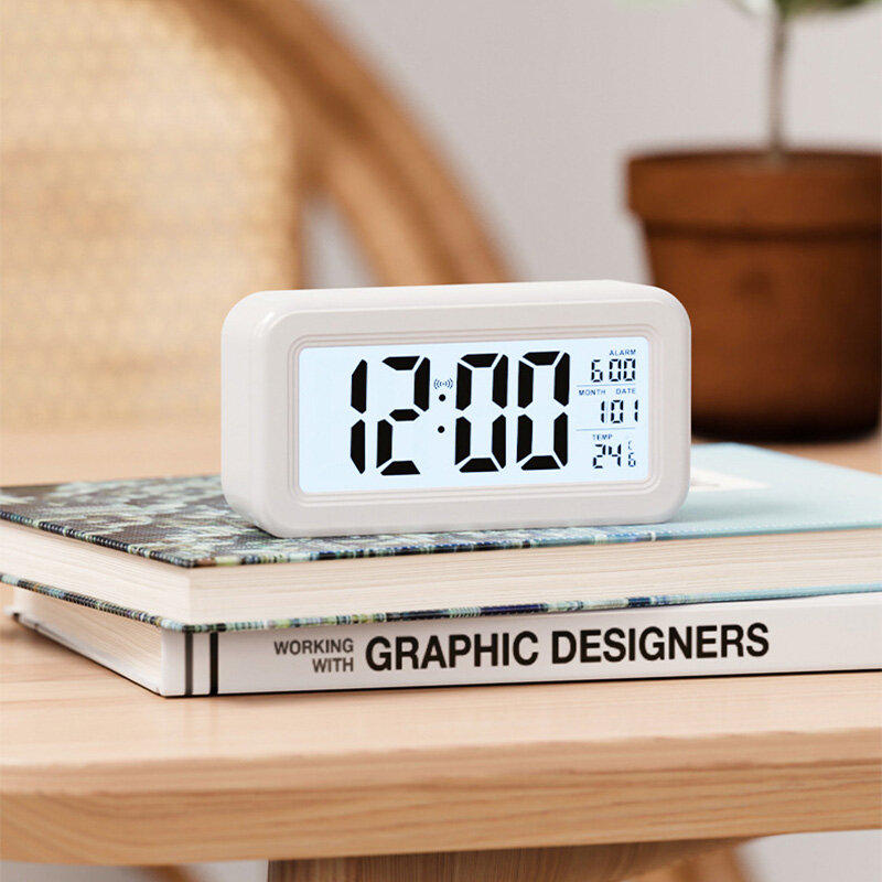 clock Simple clock, alarm clock, digital display, LCD lazy person's snooze, silent backlight electronic clock