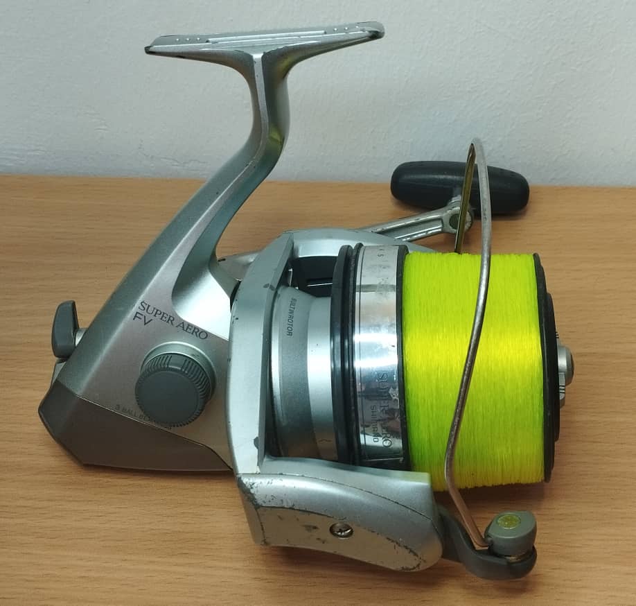 cooler with a 3600 tackle box and bucket 60 Quart Ice Vault Roto-Molded Wheels – Caddis Sports The insulated top compartment Shimano, Spinning Reel, FX Spinning Shimano Reels Model:301 - 5.8:1 LEFTY