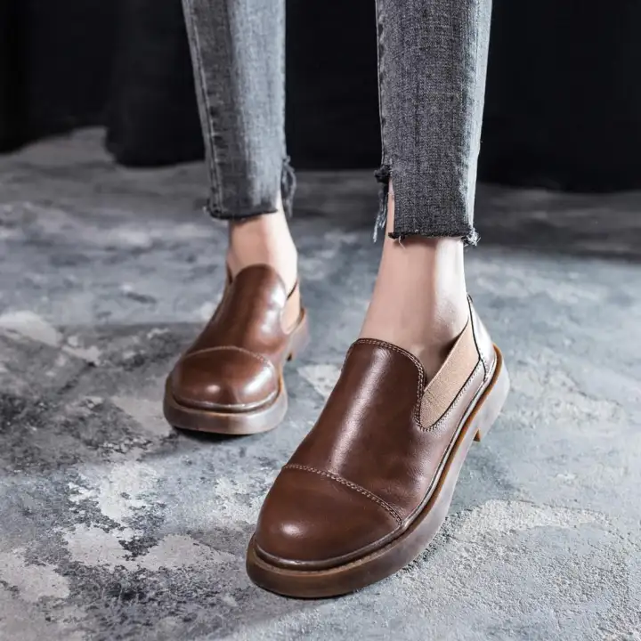 womens slip on loafers black