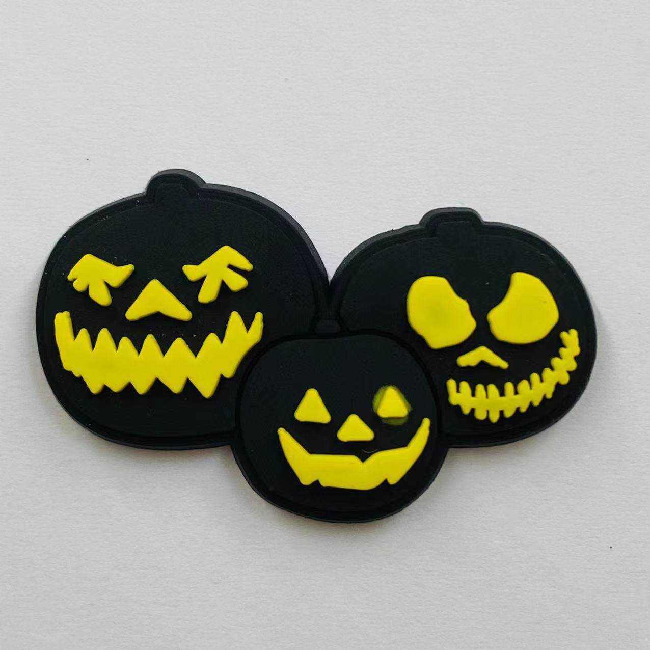  QiaoYiLuo New Halloween cave shoes shoes flower buckle decorative buckle horror skeleton pumpkin garden shoes accessories accessories 