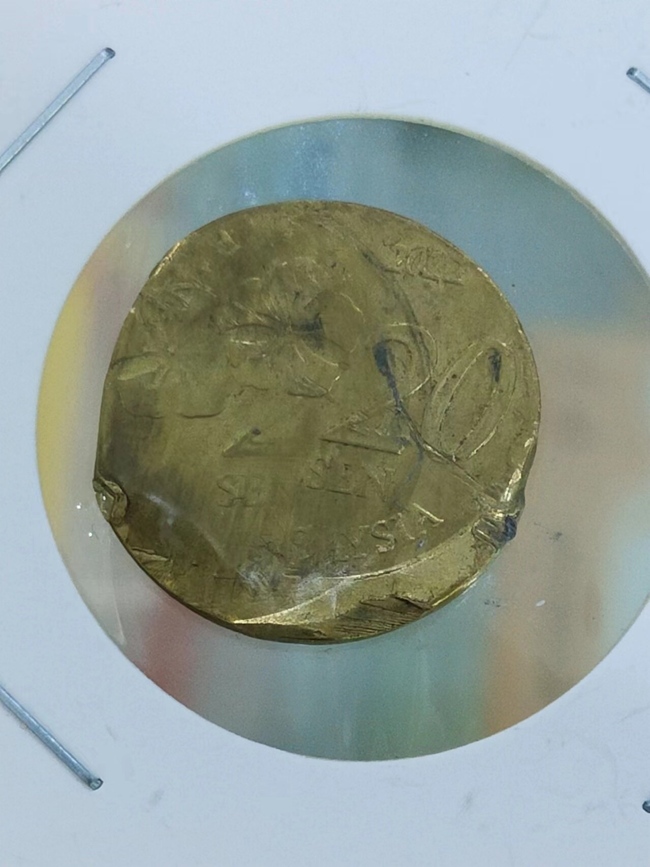 错版硬币] 2022 年马来西亚错版硬币20仙多击全新/未流通[ Error Coin GOLD Colour ] 2022 Malaysia  Error Coin 20 Sen 20 sen Multi Struck UNC/BU Collection Collectible