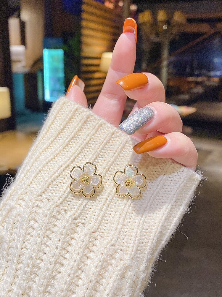 Korean High-end Flower Earrings