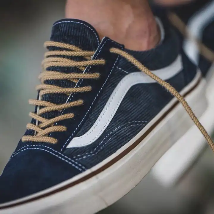 vans old skool weight