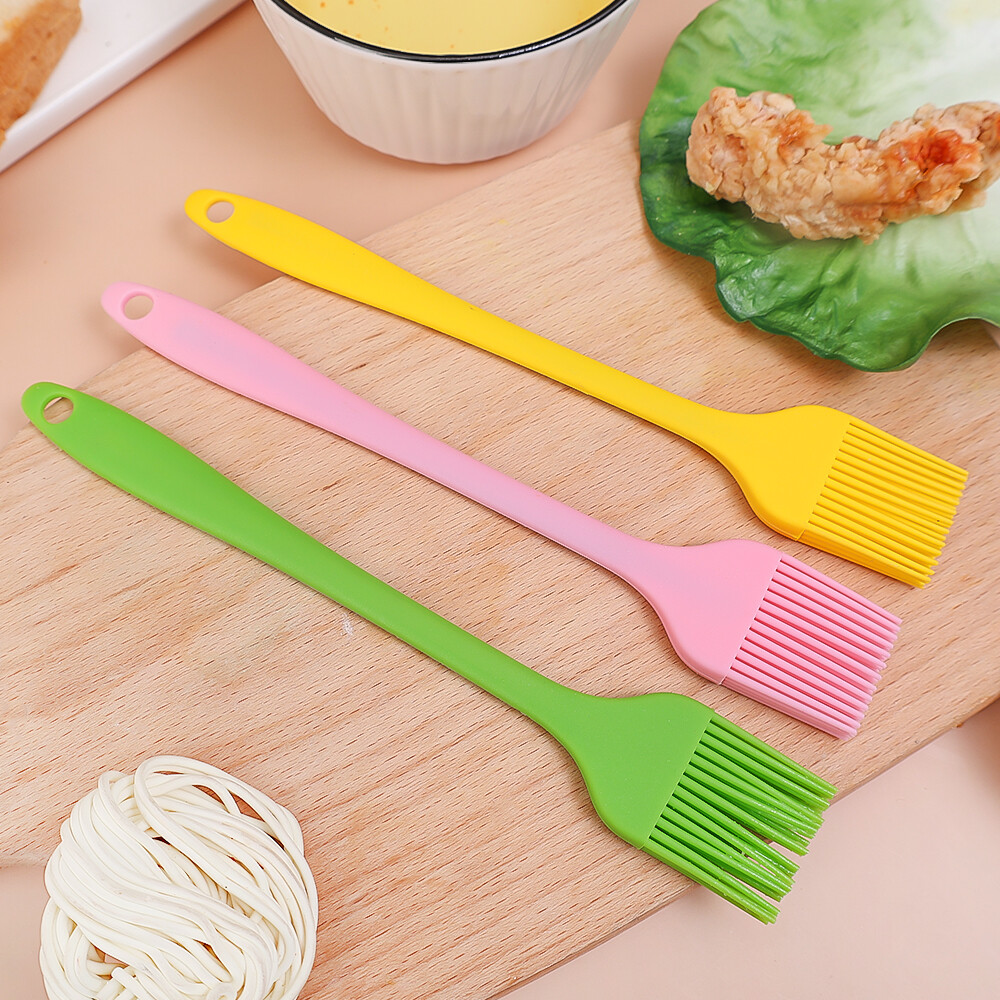 Silicone Baking Brush Resist High Temperature Pastry Brush Bakeware Cook BBQ Basting Brush Baking Oil Brush Berus Masak Random Color