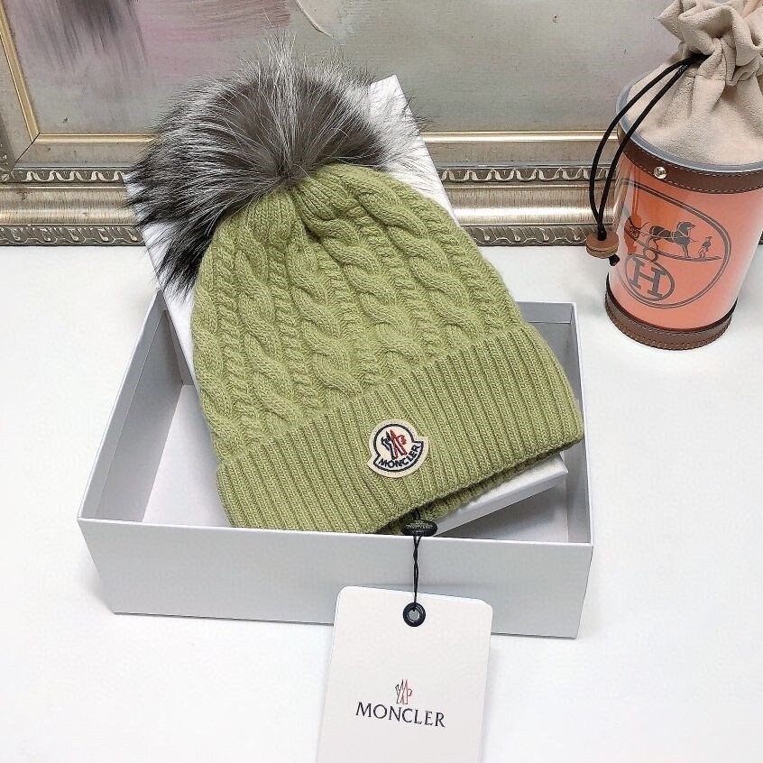 Monclerˉ Autumn and winter women's wool knitted warm knitted hat cashmere soft waxy texture super large hair ball high quality