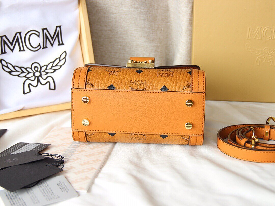 mcm trunk bag