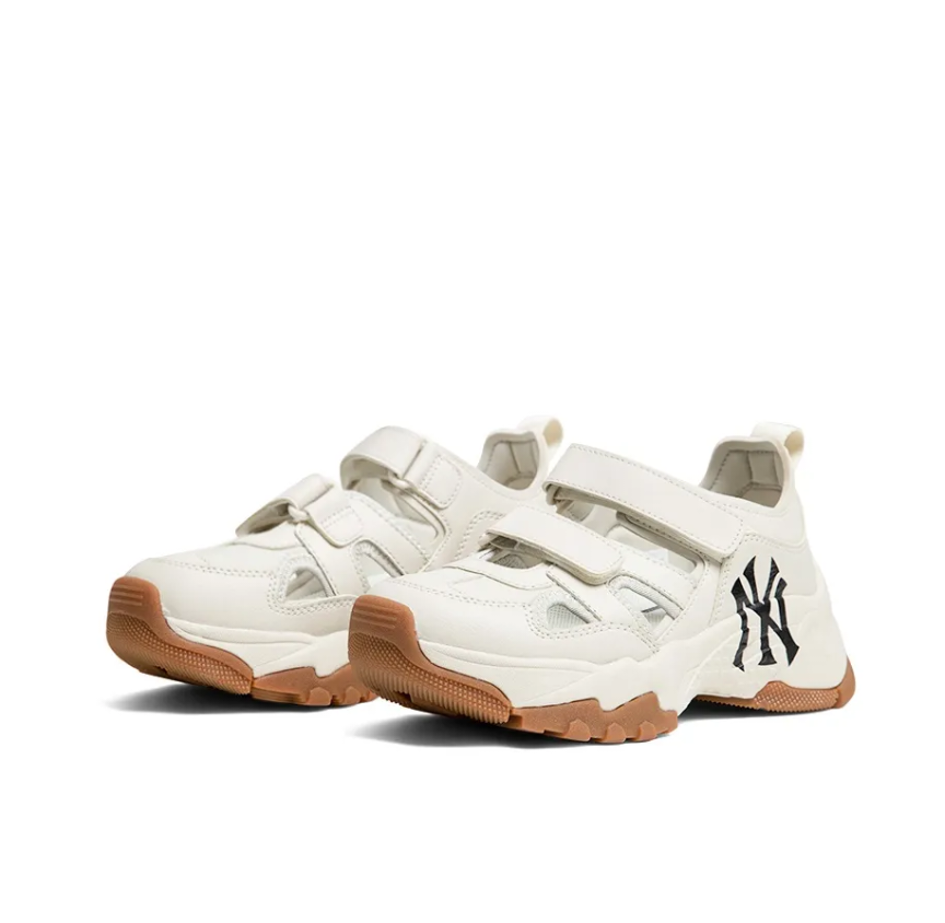 Street Style non-slip, wear-resistant and shock-absorbing sports sandals, cool, breathable, unisex, milky white