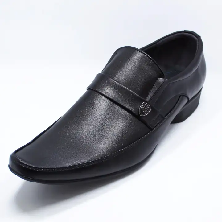 pointed toe slip on