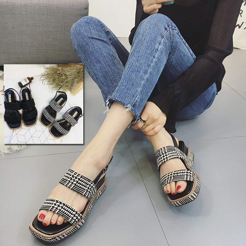 Lereng dengan Sandal Wanita Musim Panas 2017 Baru Liar Tinggi Sepatu dengan Hak Tebal Alas Kue Muffin Ribuan Burung Grid Kasual Sepatu Wanita (Hitam)-Intl