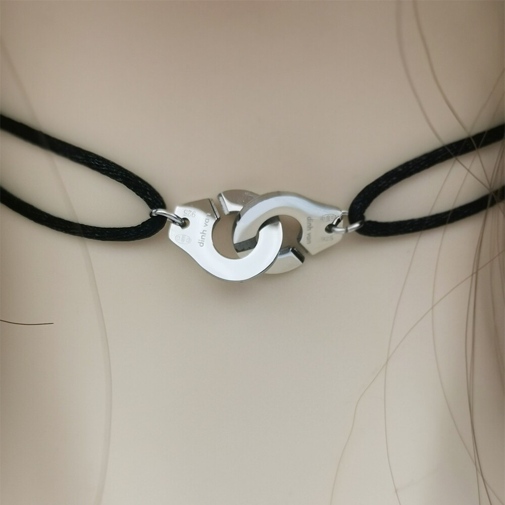 {hot} Stainless Steel Handcuff Necklace