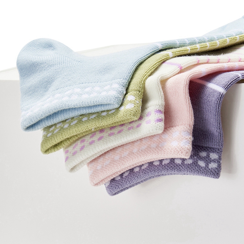 Xtep Women's Socks Comfortable Breathable Low Cut Socks (Three Pairs) 877138550053