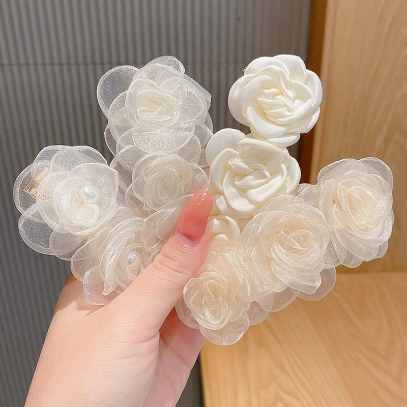 Lolita Style Flower And Pearl Hair Clip For Women
