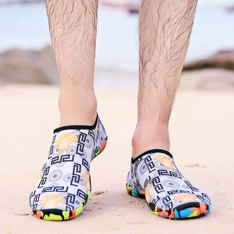 Rp 168.000. Musim Semi dan Musim Panas Fashion Air Sepatu untuk Pria dan Wanita Sepatu Olahraga Sepatu Renang Sepatu Yoga Sepatu Pantai Sepatu Mengemudi ...
