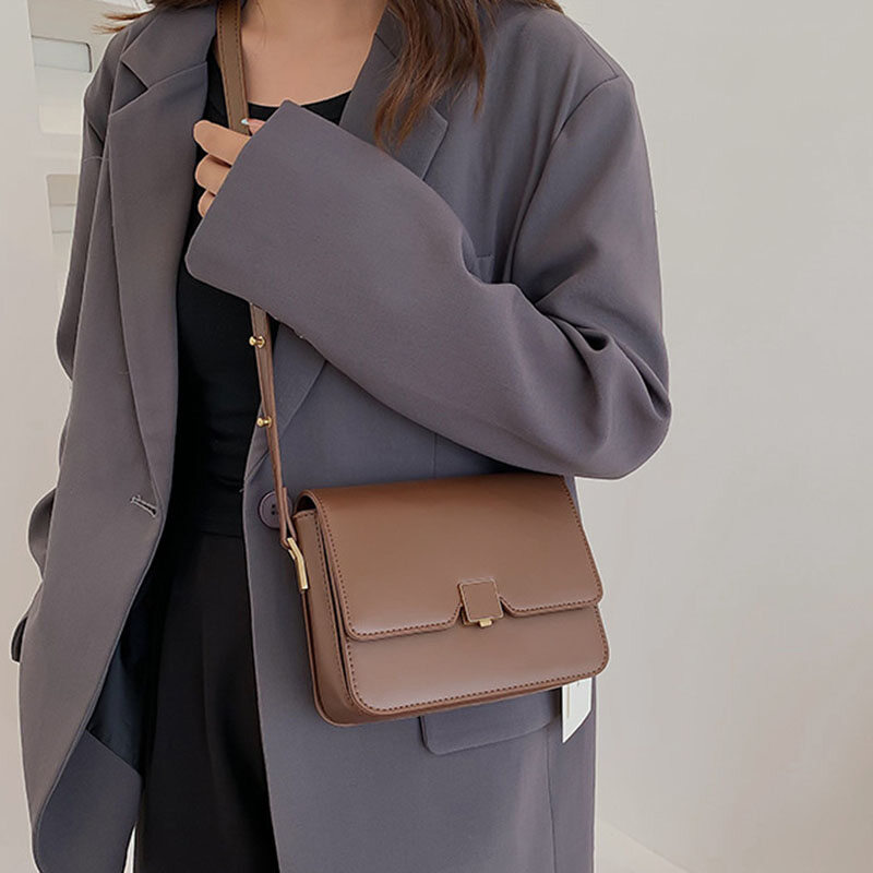 IELGY women's high-end explosive super hot messenger bag