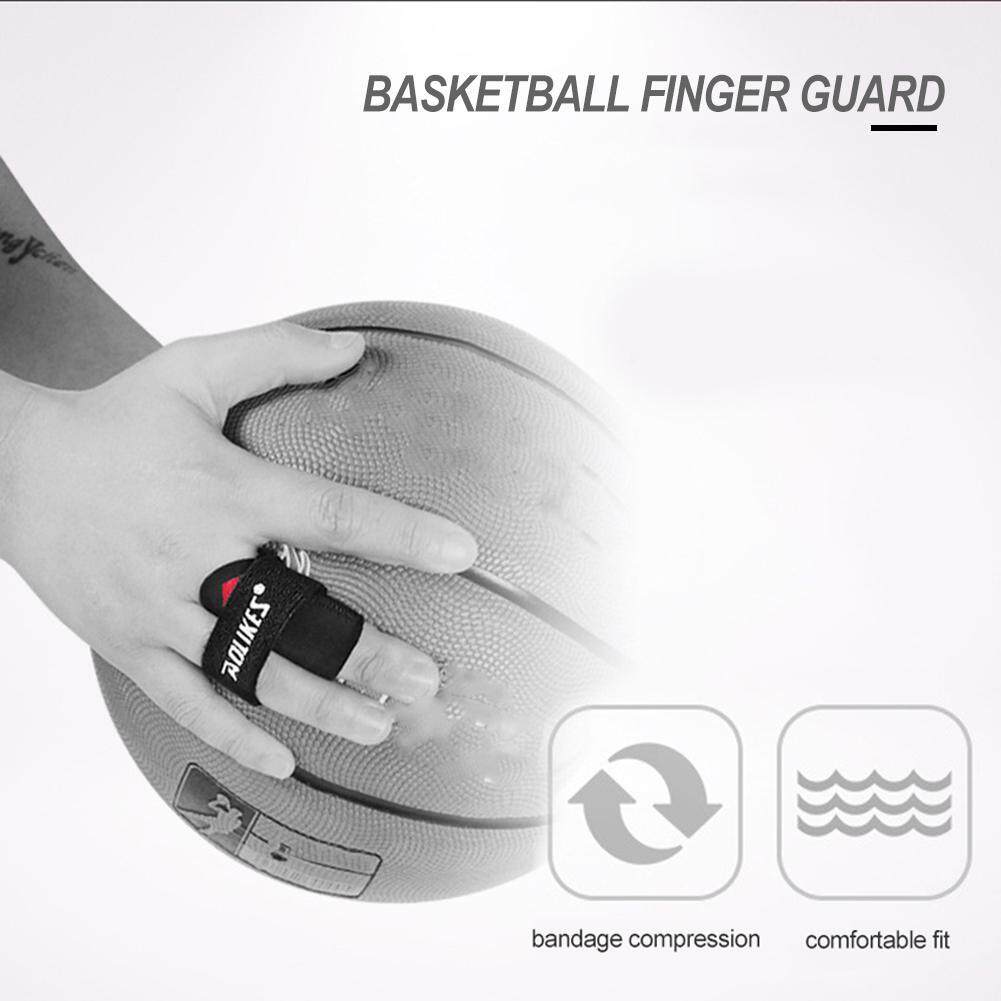 Solo Mid Sports Finger Splint Guard Basketball Fingers Protector Sleeve