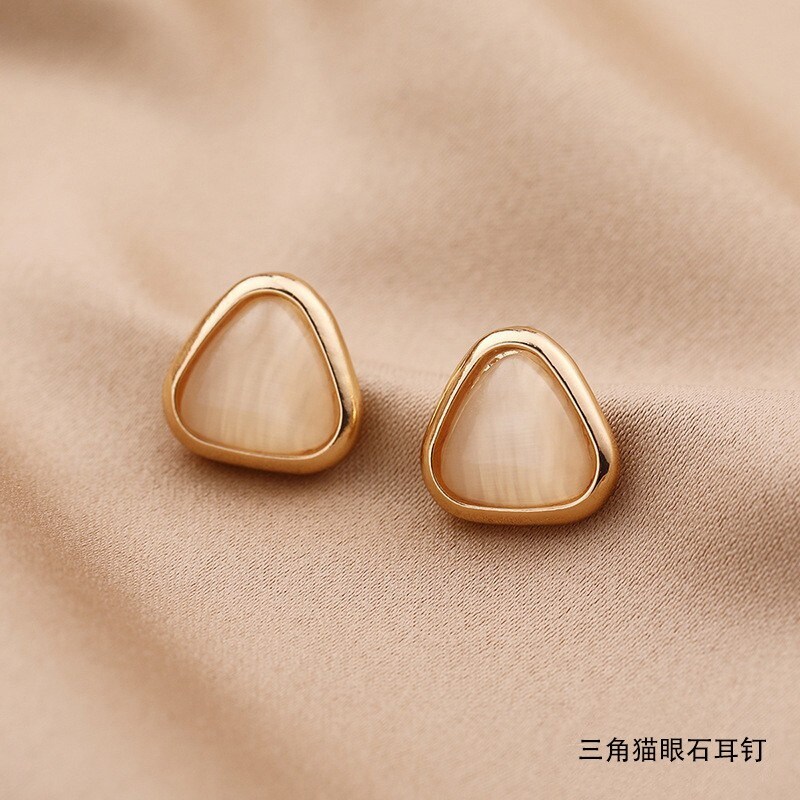T-B S925 silver earrings women high quality earrings temperament of south Korean Women earrings to restore ancient ways small and all the participants stud earrings