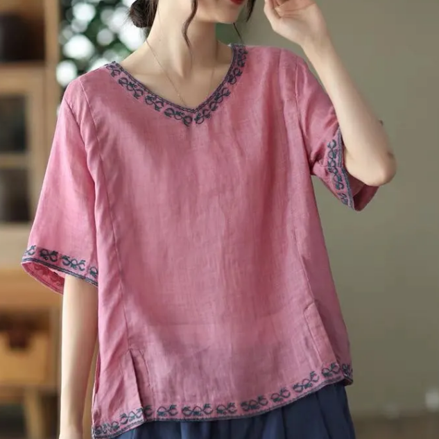 Embroidered Shirts Female Restoring Ancient Ways In The Summer of 2023 The New V Collar Short Sleeve Turtleneck Temperament Leisure Coat