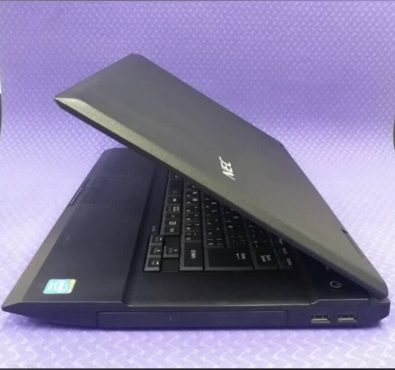 NEC VERSAPRO LAPTOP LIKE NEW WITH BOX Malaysia
