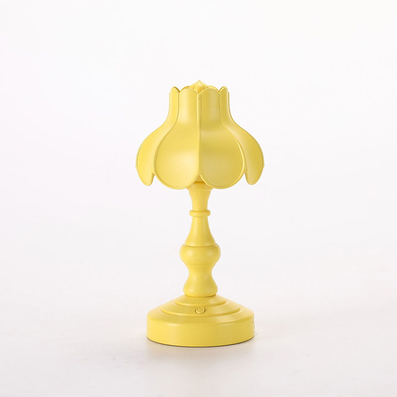 Mini girl heart ing Lotus nightlight nostalgic retro charging table lamp bedroom bedside LED eye protection lamp