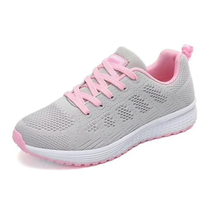 flat tennis shoes