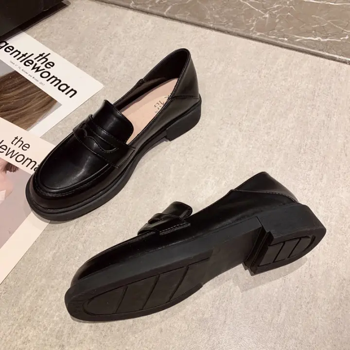 large wide womens shoes