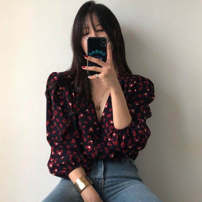 Korean-Style Chic Retro Sweet Heart V-neck Loose-Fit Eight-Quarter Sleeve Shirt Top