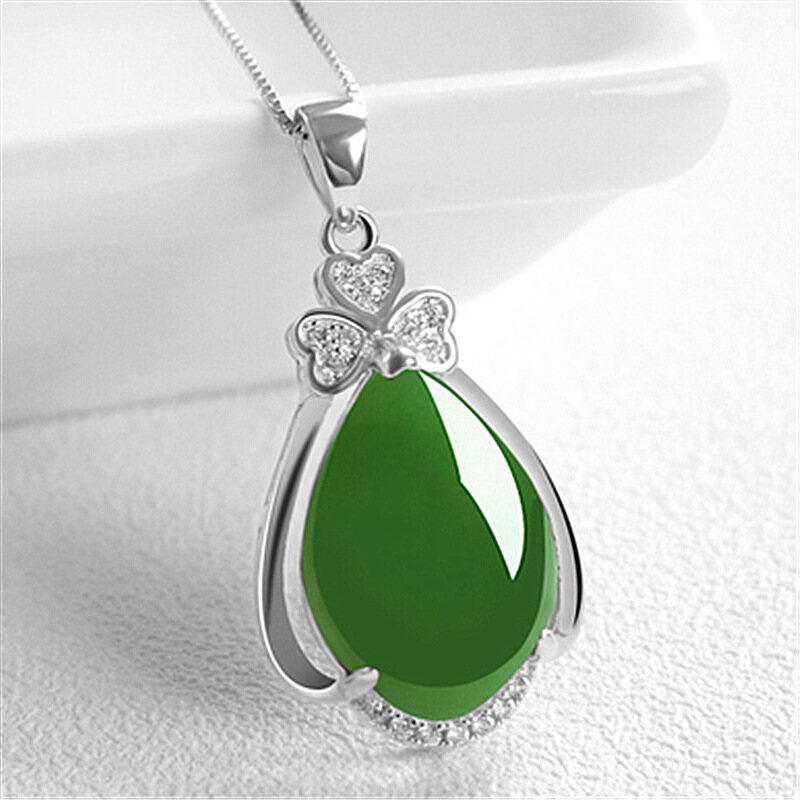 HZP Four Leaf Clover Necklace Women Hetian Jade Pendant Green Chalcedony Necklace for Women