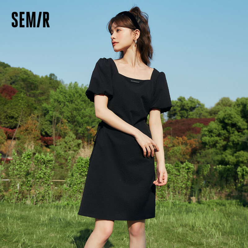 Semir Dress Women Texture Plaid Square Collar Dress 2023 Summer New Puff Sleeves Waistless Little Black Dress Sweet and Cool