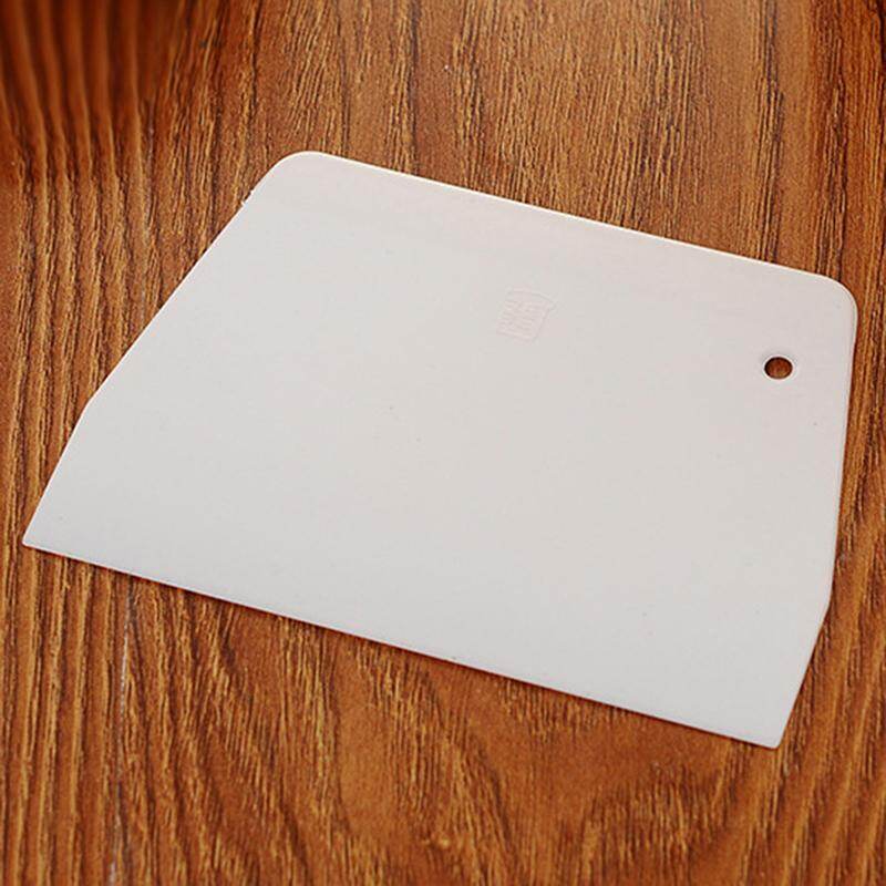 Ministar 1pc Plastic Dough Cake Scraper Plain Smooth Jagged Edge Spatulas Cutters