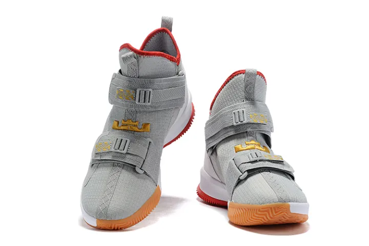 sepatu nike lebron