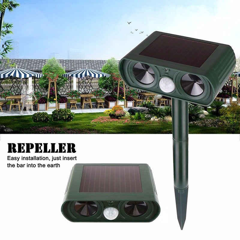 Ultrasonic Animal Chaser Repeller Repellent Cat Dog Fox Deterrent Solar Powered Scarer Repellent for Outdoor Use Garden