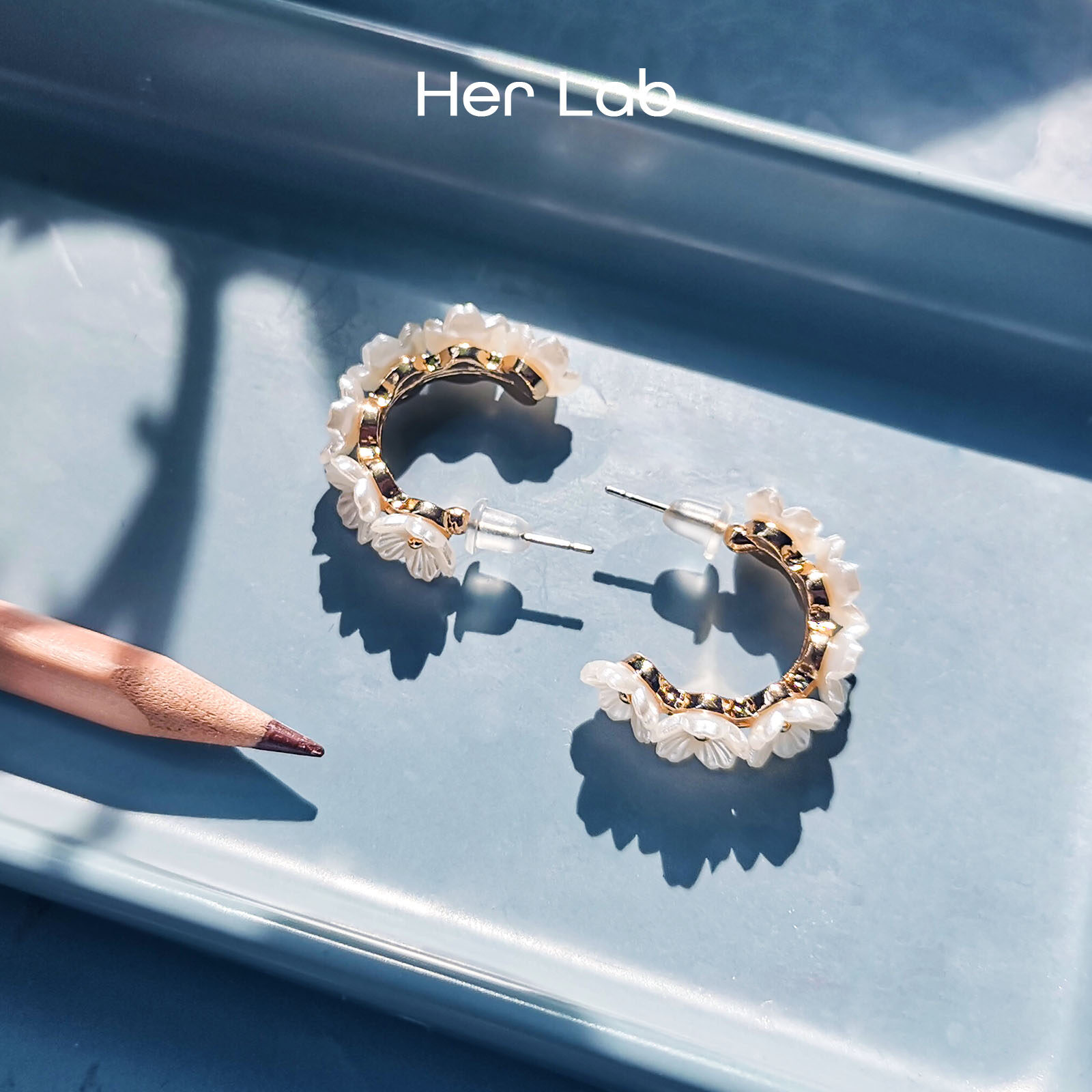 Her Lab Jewelry | Elegant Pearl Flower Stud Earring for Women 925 Sterling Silver needle Simulated Pearl Flower Earrings