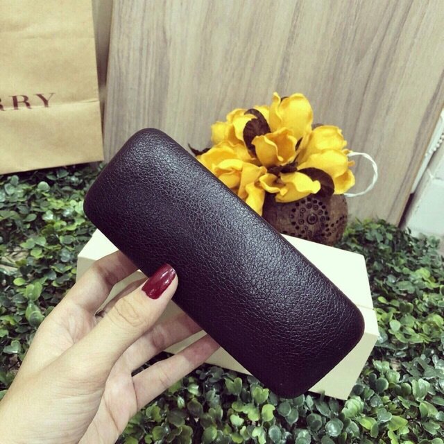 HỘP DA MÀU ĐEN ĐỰNG MẮT KÍNH ĐỰNG KÍNH MÁT